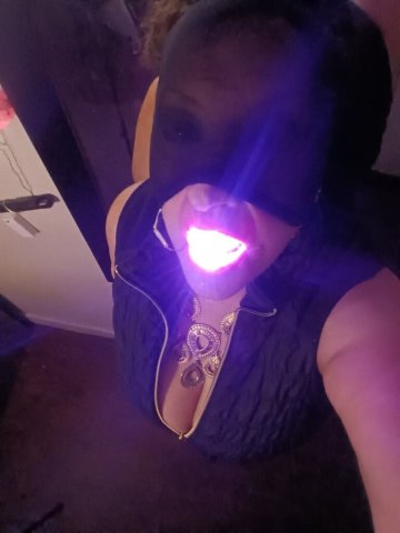 Austin Female Escort — GFE Shower Visit & Out Calls - 1