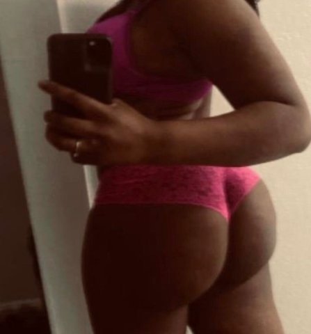 Kansas City MO Female Escort — Dates, car trip, outcall - 1