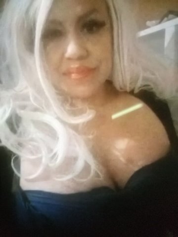Curvy Latina Female Escort in Orange County — Incall/Outcall & Body Rub + Party Entertainment - 1