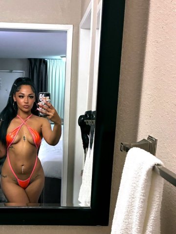 Salinas Petite Escort — Soft, sweet & creamy - 1