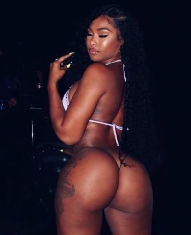 San Antonio Female Escort — Incalls & Outcalls (Fetish Friendly, No Law Enforcement) - 1