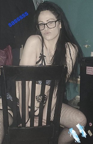 Baltimore Female Escort — Italian long legs & foot play - 1