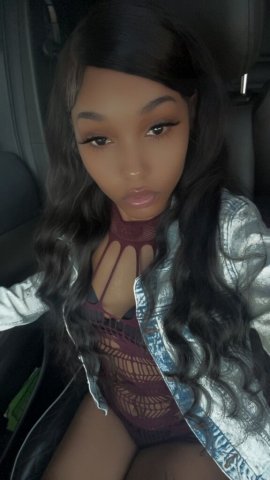 Fargo, ND Upscale Female Escort — Incalls/Outcalls, Car Fun - 1