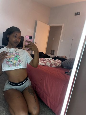 Atlanta Female Escort — Relaxed, Discreet Companion (No Bare Sex/No Anal) - 1