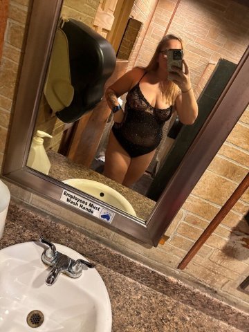 Detroit Female Escort — sensual massages (nude or dressed up) for this week - 1