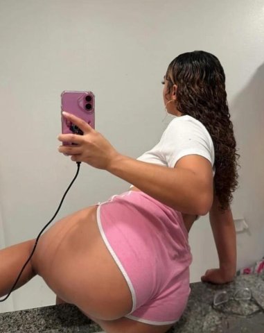 Clarksville Latina Female Escort — fun dates, experienced - 1