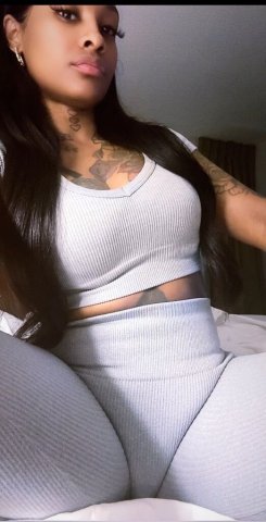 Cincinnati, Ohio Female Escort — multiple hour meetups & overnight stays - 1