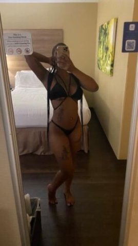 Goldie_TheGoat — DMV Female Escort (Slim Petite, Playful, Fetish Friendly) - 1