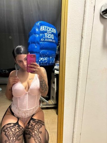 Dominican & Venezuelan Mami — 1hr Services, No Raw - 1