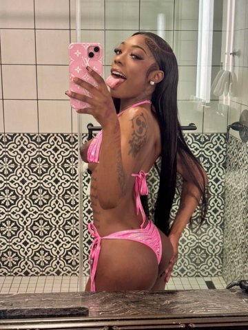 Chocólate Chic 5'ft Escort — Dream Doll - 1