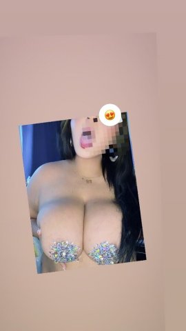 Latina Female Escort (Curvy) in Greensboro, NC - 1