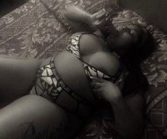 Detroit, MI Female Escort — incalls with top hour rates - Image 6