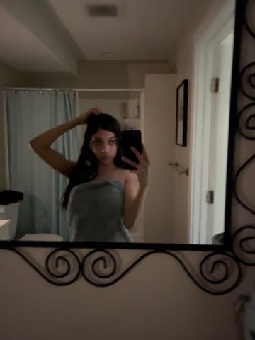 Petite Petite Incall Escort — San Diego, CA - 1