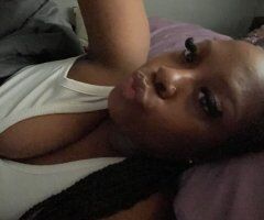 Charlotte escorts - Cute Thick & Chill Chocolate Girl  Long Braids Escort in Charlotte