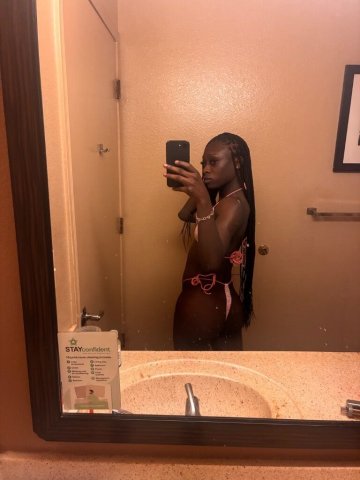 Houston Outcalls Only Female Escort — Mobile, Discreet & Drama Free - 1