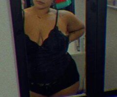 Milwaukee escorts - Milwaukee WI Squirter Incall Car Dates — mature gents