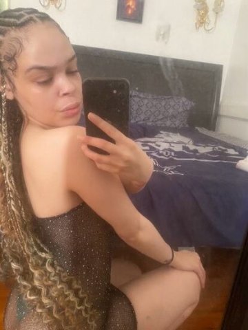Incall & Outcall Female Escort in Tacoma, WA — FaceTime + Car Fun - 1