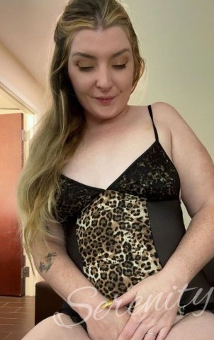 Richmond, VA Green-Eyed Beauty Female Escort — Lucky sessions, deep tissue massage & light roleplay - 1