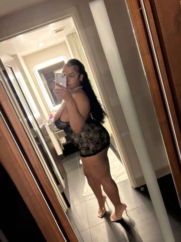 Minneapolis / St. Paul Incall Only — Two Days Left (Discreet Booking) Room - 1