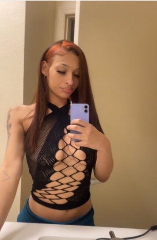 Raleigh-Durham Late Night Full Service Specials — Discreet 420-Friendly Escort - 1
