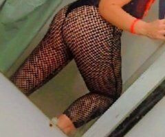 Chicago escorts - Chicago Female Escort — BBJ w/All Service + 2 Girl Show