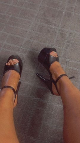 Orlando Female Escort — Custom Videos, Foot Fetish & Sensual Massages - 1