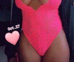 Fun, upscale 27yo with green eyes — Orlando female escort - Image 2
