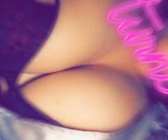 San Fernando Valley escorts - Alizaeee — Incalls & Outcalls, Facetime, Phone Play + Feet Pics