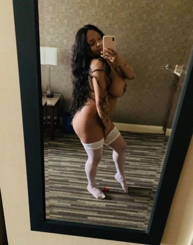 Danielle (East) — Drama-Free Female Escort in Pittsburgh, PA - 1