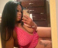 Philadelphia, PA Female Escort — In-calls only, fetish friendly - Image 2