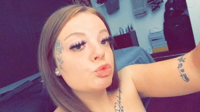 Los Angeles Female Escort — Coke-Shaped Body, Big Titties & Pink Nipples - 1