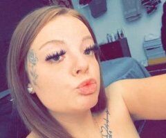Los Angeles Female Escort — Coke-Shaped Body, Big Titties & Pink Nipples - Image 1