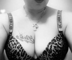 Latina Female Escort — Thick Big Booty (28) - Image 2