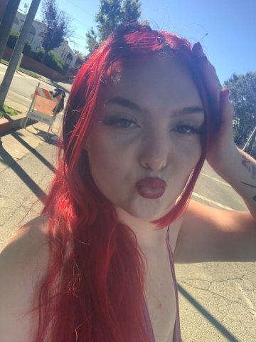 Incall Redhead Escorts (CASH) — Fetish-Friendly (Feet) North Bay - 1