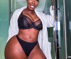 Bronx Female Escort — Experiencia oral - Image 3