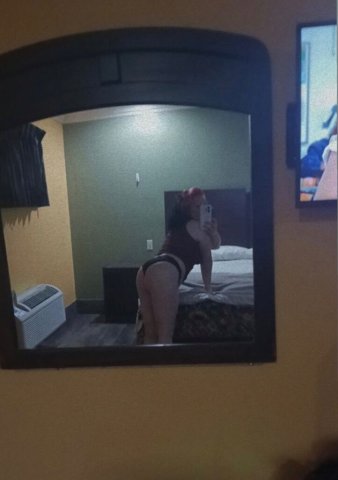 San Fernando Valley Female Escort — Friday specials, outcall only - 1