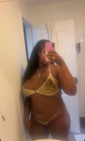 Taylor — Outcall Goddess Escort (Pretty Pink Kitty) — QV Deals - 1