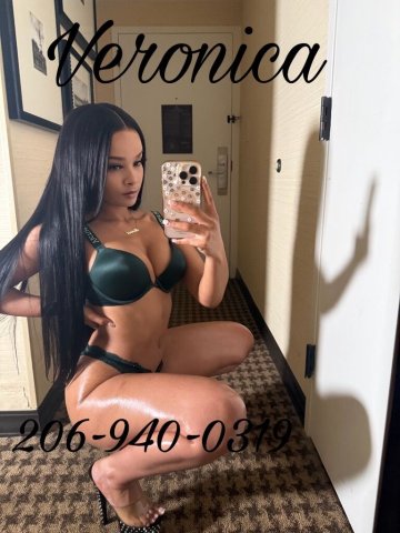 Veronica Rose — Visiting This Week, Book Now - 1