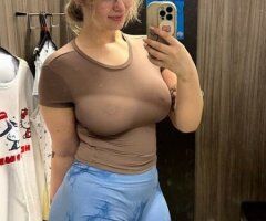 Louisville KY Mature Female Escort — Incall/Outcall, Car Fun, Party (24/7) - Image 1