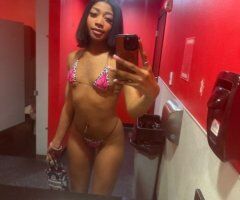 Seattle escorts - Seattle Petite In-Call/Outcall — Honey-Toned Wet Play, Discreet Booking