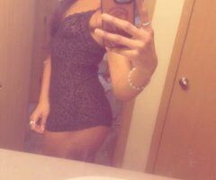 Seattle Petite In-Call/Outcall — Honey-Toned Wet Play, Discreet Booking - Image 3
