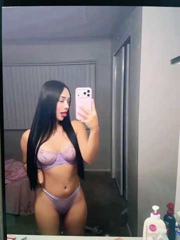 Orlando, FL Escorts Latinas — Masaje con Final Feliz - 1