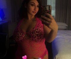 Chicago IL Female Escort — Luxury hotel incall & FaceTime verification - Image 6