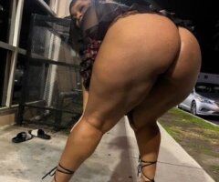 Palmdale/Lancaster escorts - Playful, thicc curvy female companion — outcall/car play