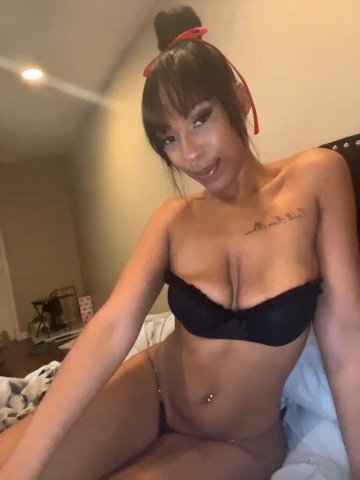 P ATF Female Escort (Petite, 5'10") — Virtual & In-Person - 1