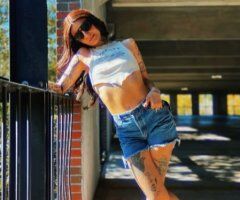 Charleston escorts - 27-Year-Old Southern Belle Blonde Escort