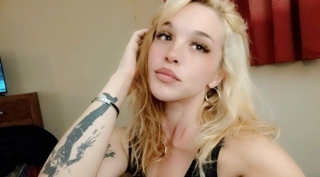 Fort Worth Female Escort — couples + fetish play with personal dances - 1
