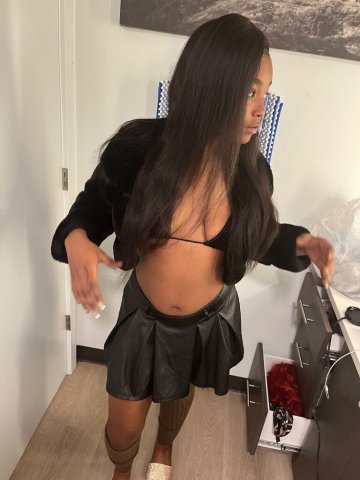 Portland OR Female Escort — Outcall, Incall, Car Dates & Facetime - 1