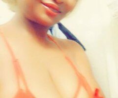 Reno NV Valentine Specials — Discreet Female Escort for Role Play & Facials - Image 4