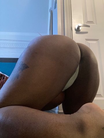 Rochester Female Escort — quick control sessions (clean, no bare) - 1